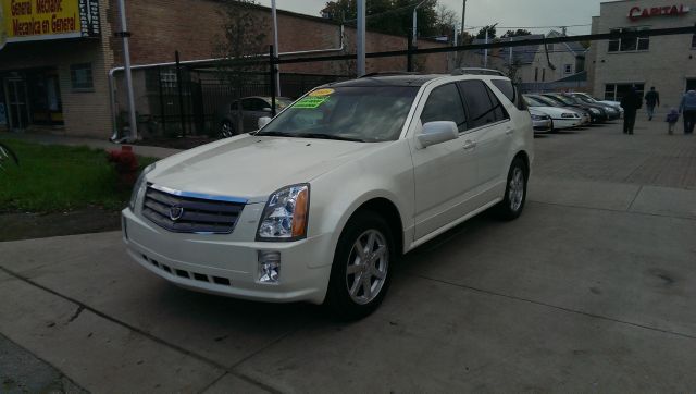 Cadillac SRX 2005 photo 1