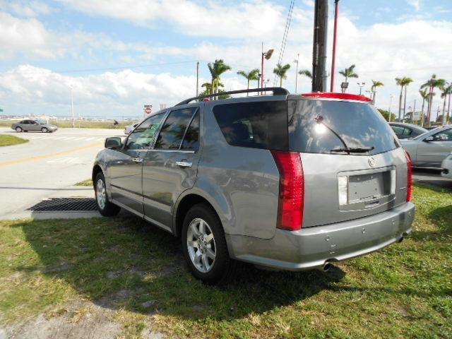 Cadillac SRX 2006 photo 4