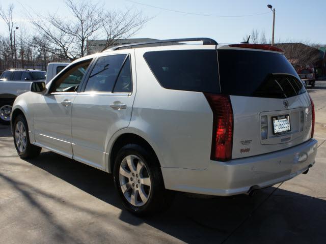 Cadillac SRX 2006 photo 1