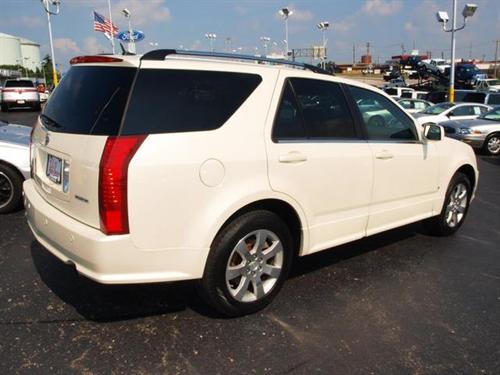 Cadillac SRX 2006 photo 2