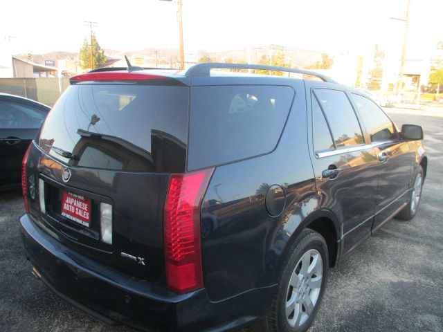 Cadillac SRX 2006 photo 2