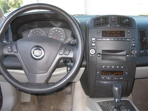 Cadillac SRX 2006 photo 2