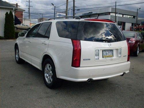 Cadillac SRX 2006 photo 2