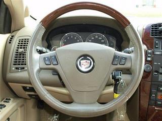 Cadillac SRX 2006 photo 2