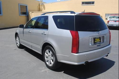 Cadillac SRX 2006 photo 2