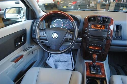 Cadillac SRX 2006 photo 4