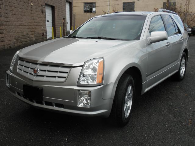 Cadillac SRX 2006 photo 2