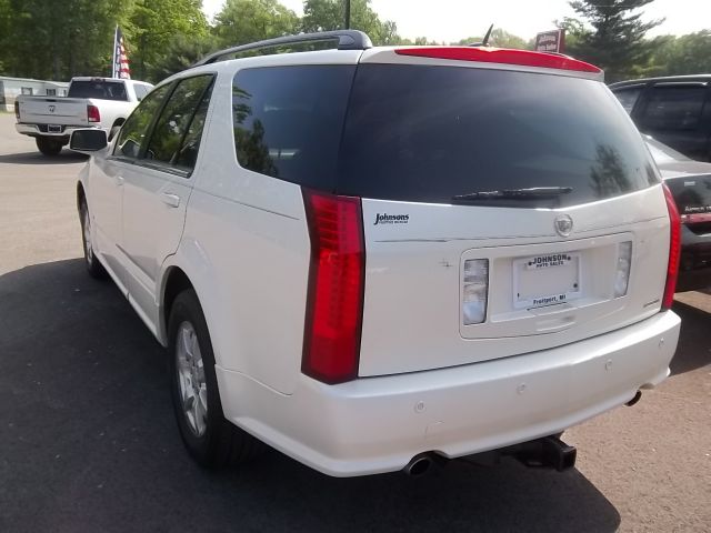 Cadillac SRX 2006 photo 2