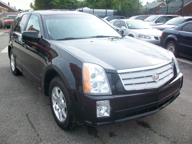 Cadillac SRX 2006 photo 2