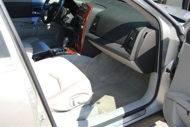 Cadillac SRX 2006 photo 4