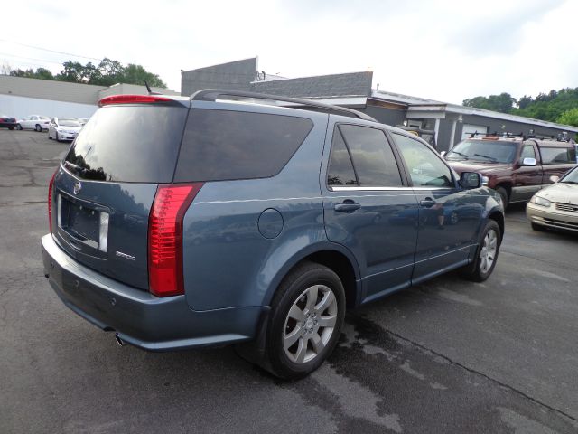 Cadillac SRX 2006 photo 1