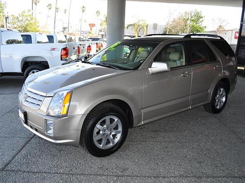 Cadillac SRX 2006 photo 2