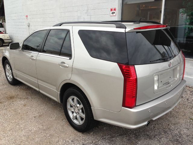 Cadillac SRX 2006 photo 2