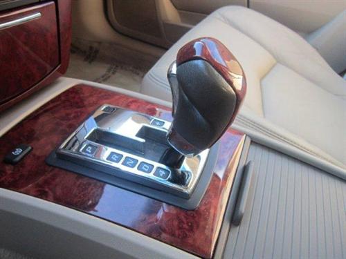 Cadillac SRX 2006 photo 2