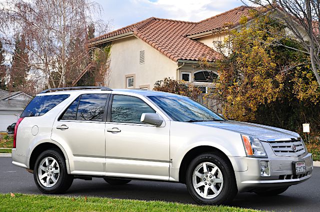Cadillac SRX 2006 photo 1