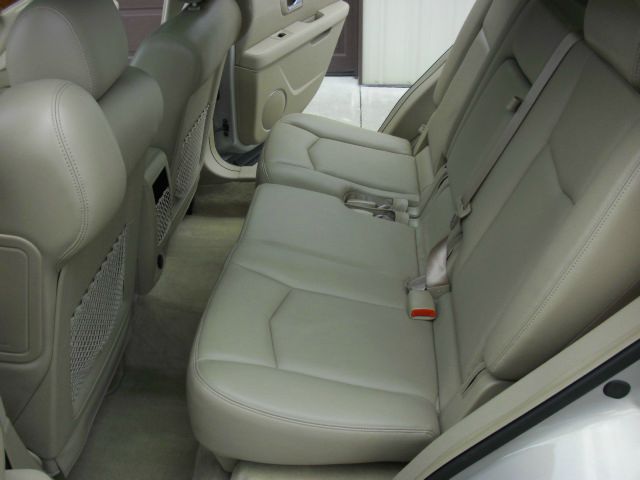 Cadillac SRX 2007 photo 10
