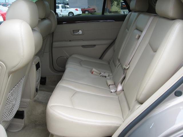 Cadillac SRX 2007 photo 2