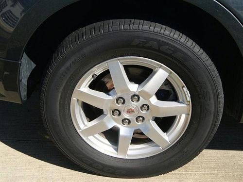 Cadillac SRX 2007 photo 2