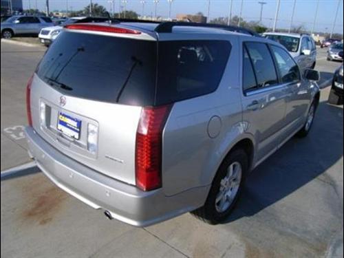 Cadillac SRX 2007 photo 2