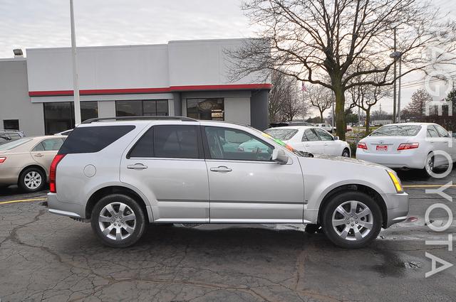 Cadillac SRX 2007 photo 1
