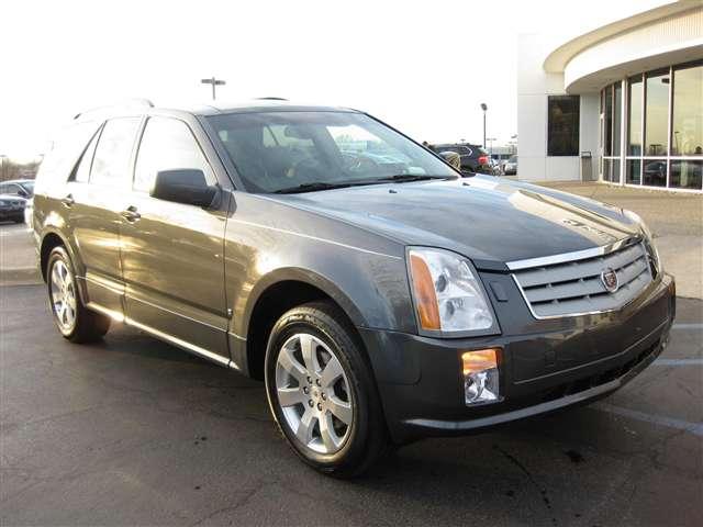 Cadillac SRX 2007 photo 1