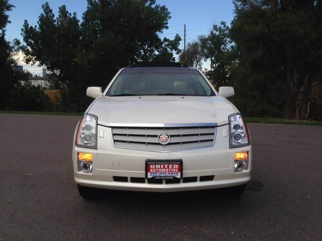 Cadillac SRX 2007 photo 1