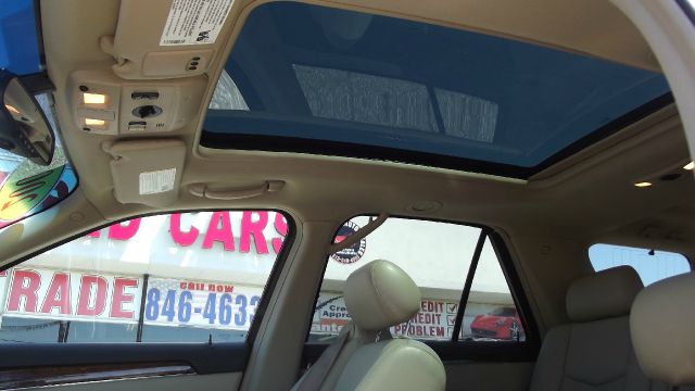 Cadillac SRX Red Line SUV