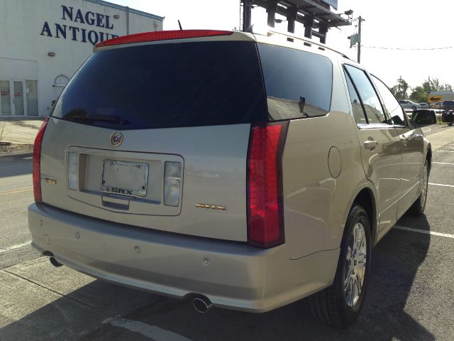Cadillac SRX 2007 photo 16