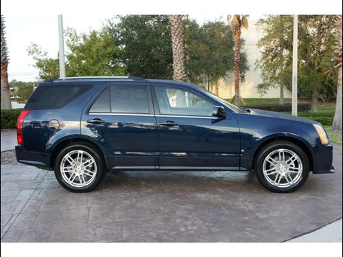 Cadillac SRX 2007 photo 1