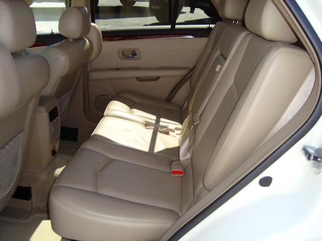 Cadillac SRX 2007 photo 2