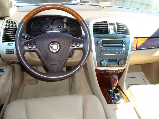 Cadillac SRX 2007 photo 3