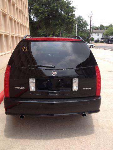 Cadillac SRX 2008 photo 2