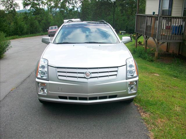 Cadillac SRX 2008 photo 2
