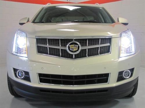 Cadillac SRX 2010 photo 2