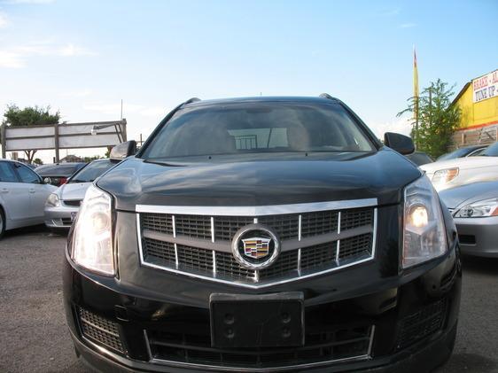 Cadillac SRX Base Sport Utility
