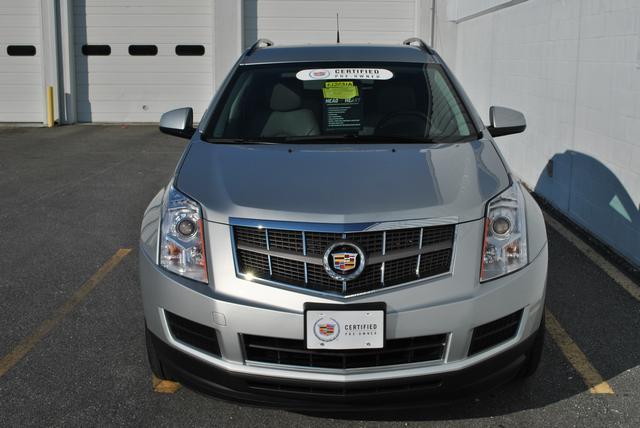 Cadillac SRX 2010 photo 1