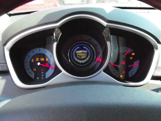 Cadillac SRX 2010 photo 3