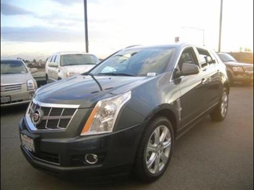 Cadillac SRX 2011 photo 2