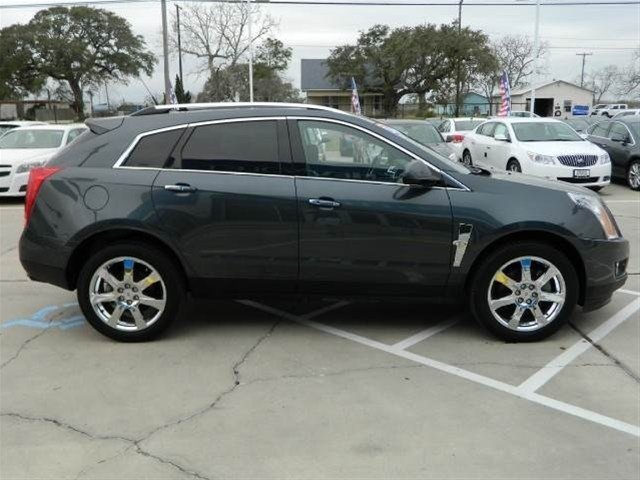 Cadillac SRX 2011 photo 3