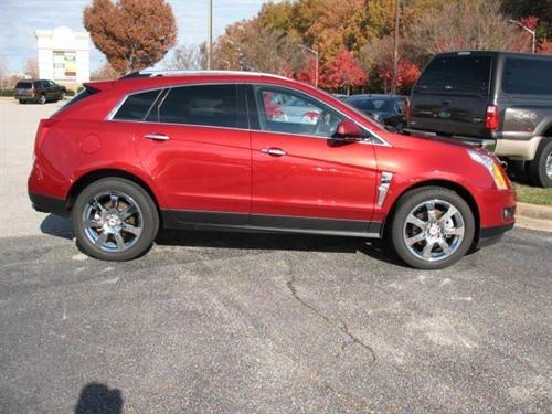 Cadillac SRX 2011 photo 1