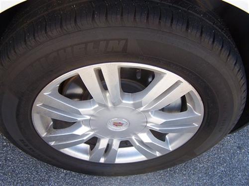 Cadillac SRX 2011 photo 1