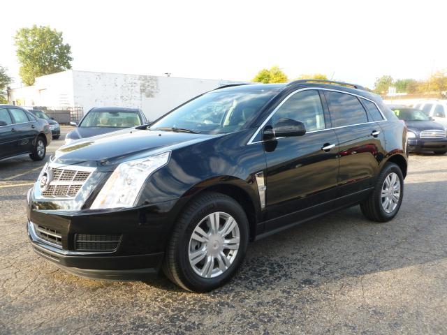 Cadillac SRX Base SUV