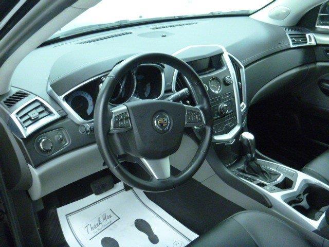 Cadillac SRX 2011 photo 1