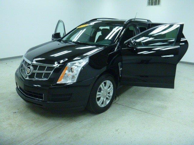 Cadillac SRX 2011 photo 2