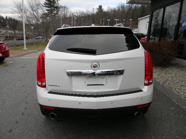 Cadillac SRX 2011 photo 5