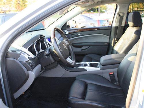 Cadillac SRX 2011 photo 1