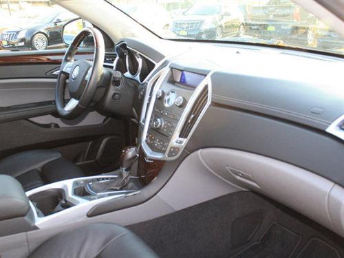 Cadillac SRX 2011 photo 4