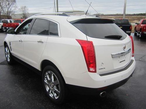 Cadillac SRX 2011 photo 2