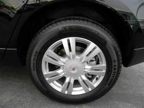 Cadillac SRX 2011 photo 1