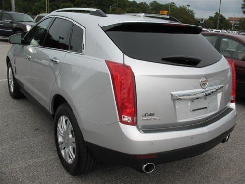 Cadillac SRX 2011 photo 2